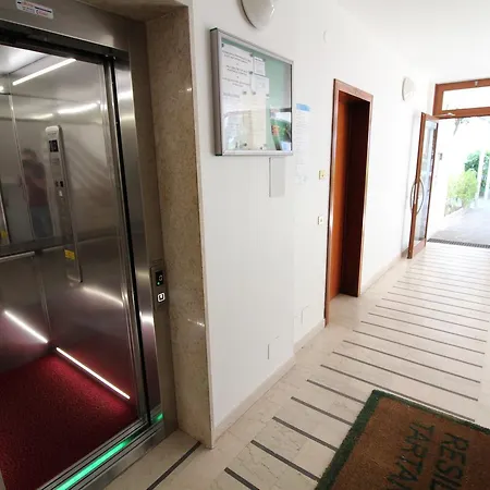 Apartament Tartana *